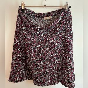 Dainty floral skirt, size 4 smart set.
